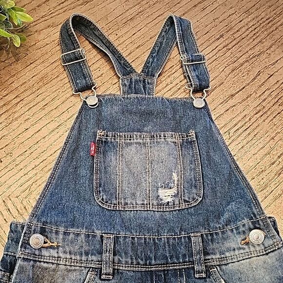 Levi's shorttall girls denim short overalls size 7 - Picture 2 of 9